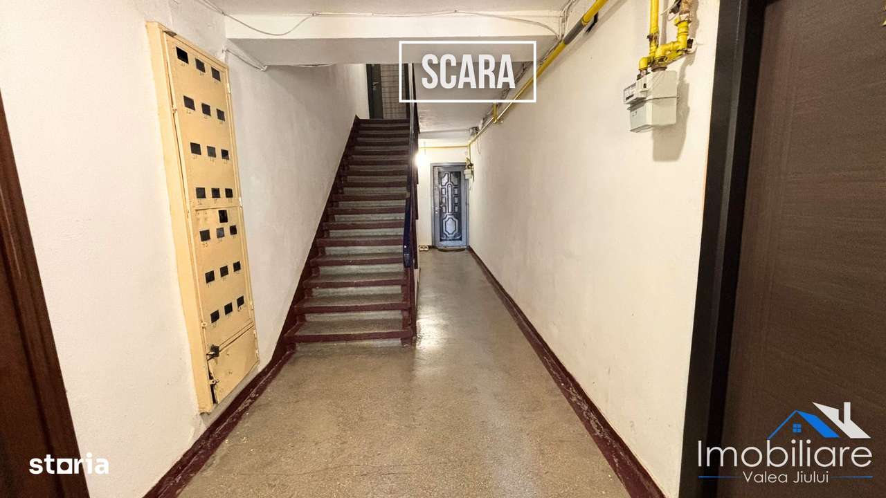 Apartament 3 camere decomandate de vanzare – Petrila, Str. 8 Martie-9