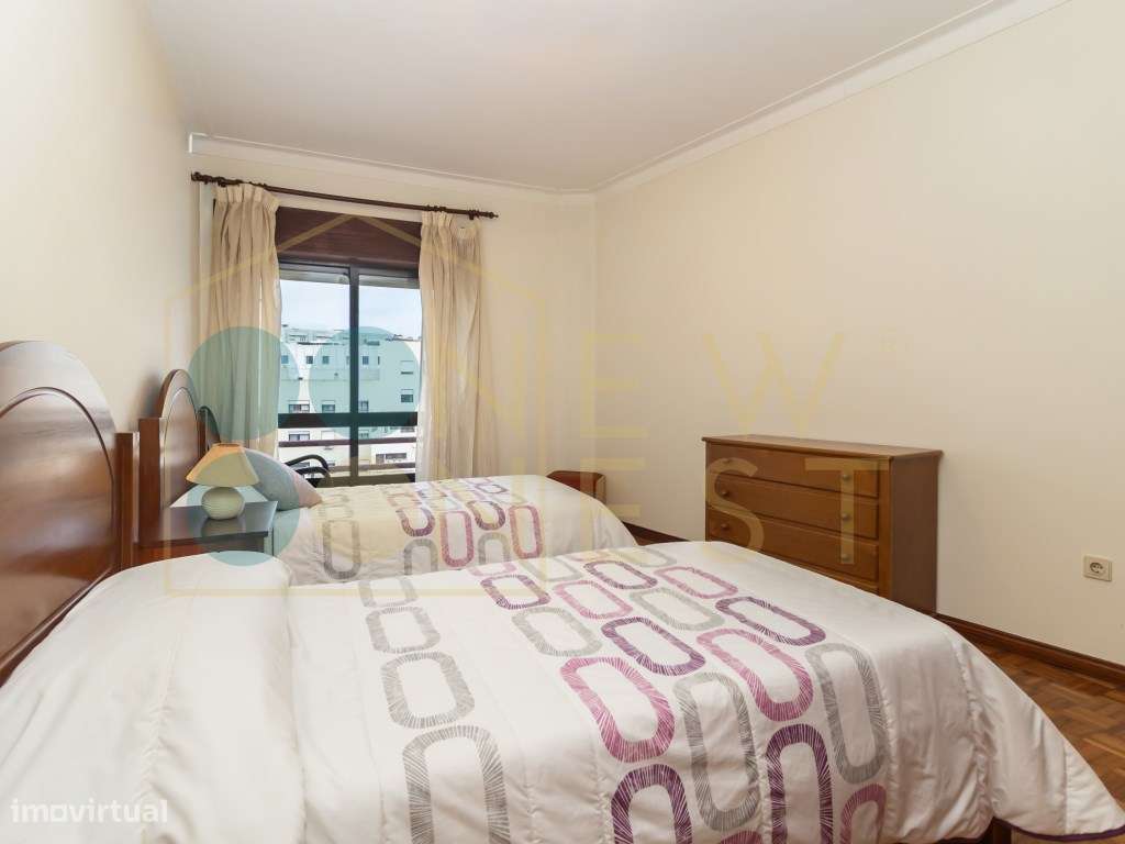 Apartamento T3 com elevador e parqueamento, junto ao Hospital-21