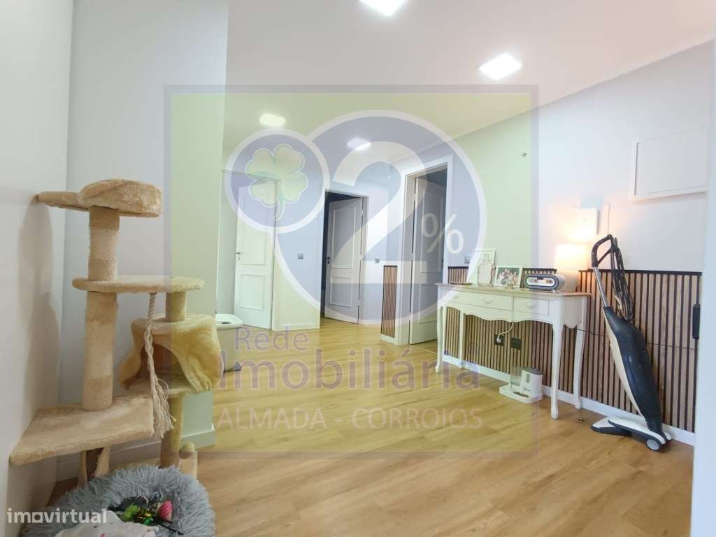 Apartamento T3, boas áreas-18