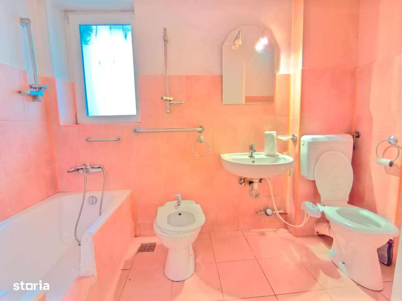 Apartament cu 4camere Parter Inalt-Punctele Cardinale-Medicina-Central-10