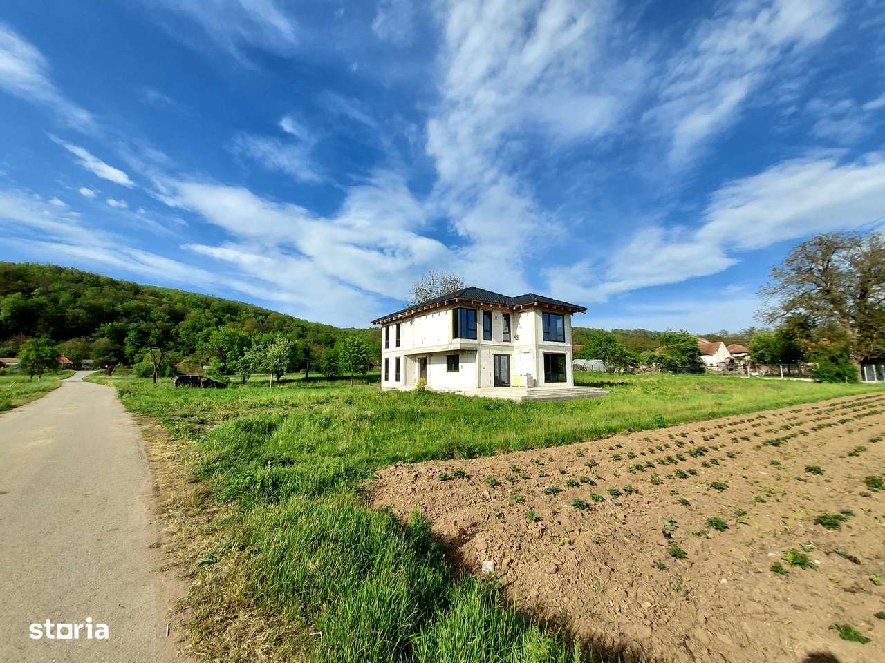 Casă nouă 5 camere, spațioasă și luminoasă – Câmpuri-Surduc, Gurasada-5