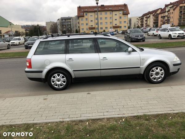 Volkswagen Passat 1.6 Comfortline - 5