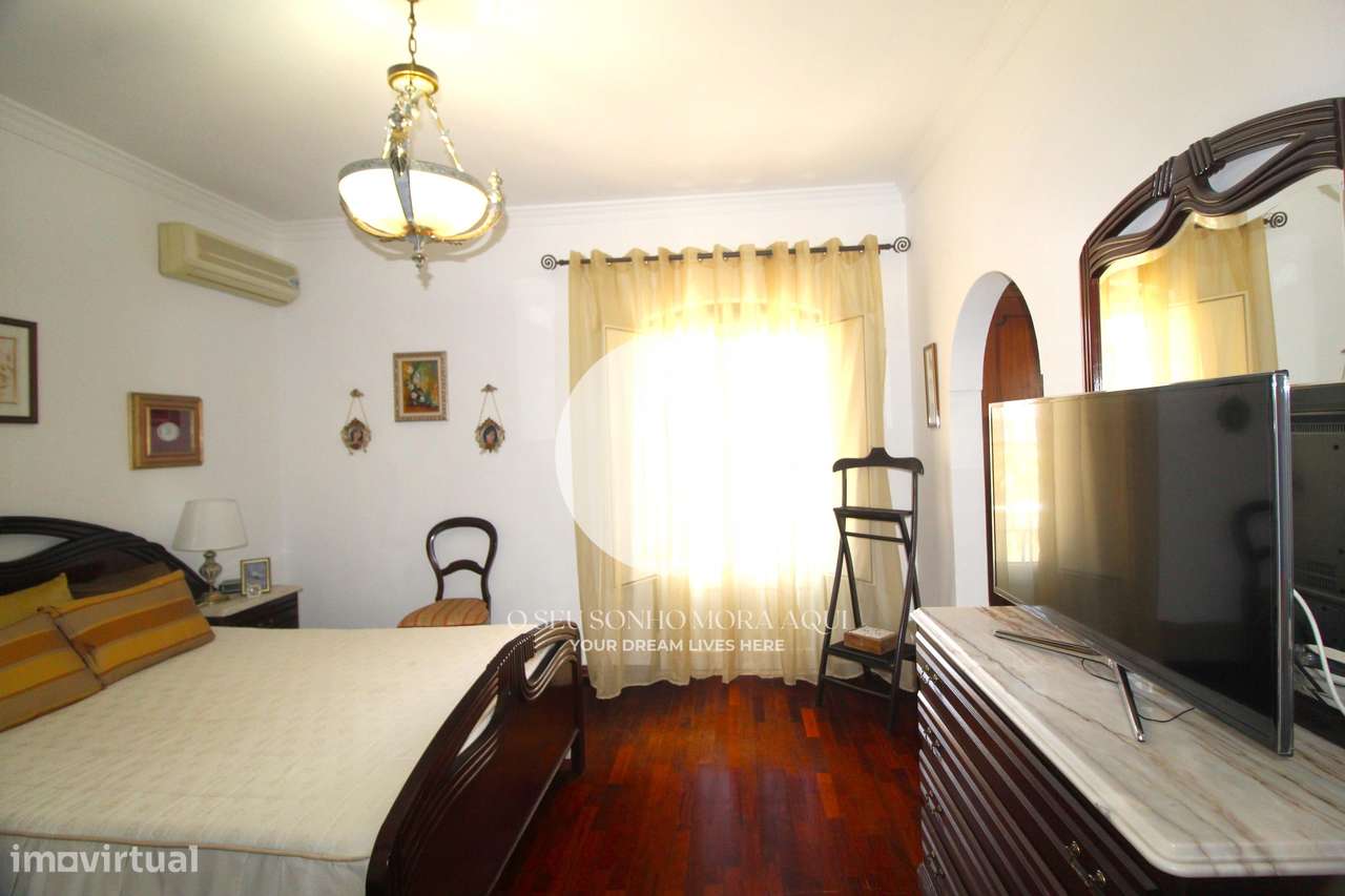 MORADIA T3 COM PÁTIO NA BAIXA DE OLHÃO-22