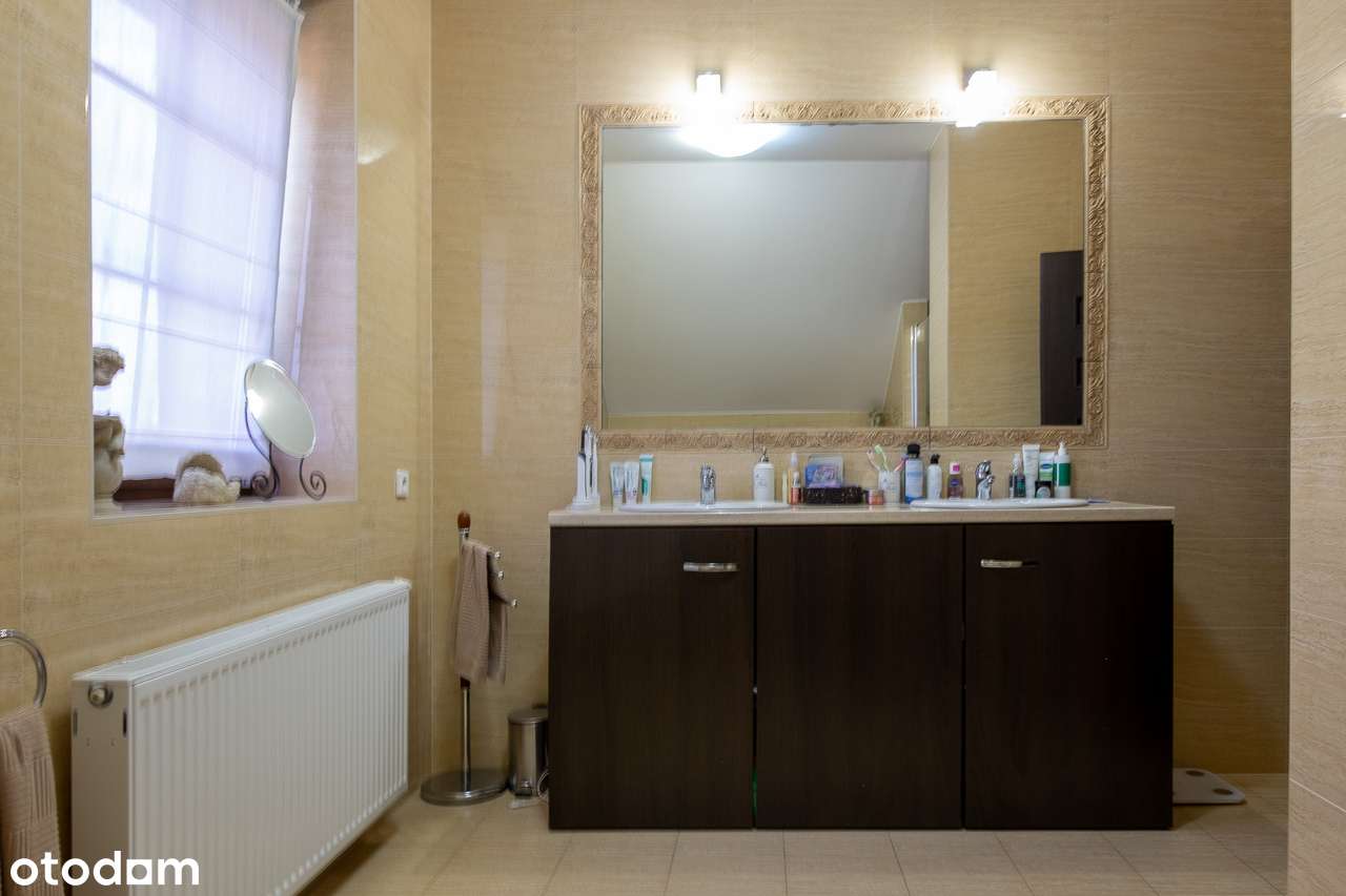 Dom Wolnostojący z Lokalem Usługowym – Komorniki, ul. Wiosenna-10