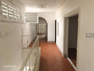 Moradia e Loja com 370,2m², situada no centro da cidade de Ponte de... - Grande imagem: 3/10