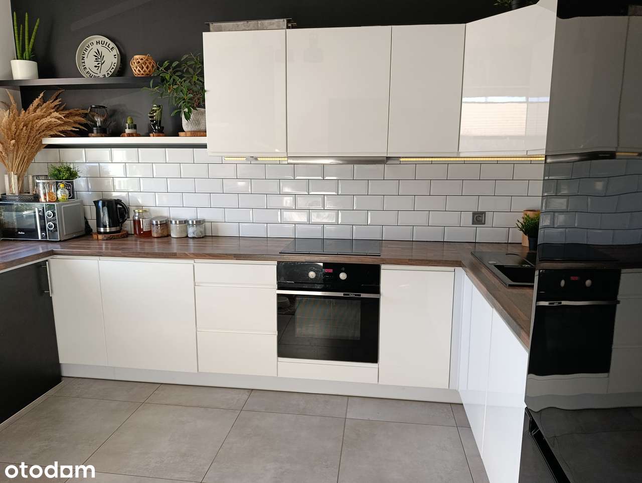 Nowoczesny szeregowiec z duszą i ogrodem – Słupsk, ul. Sławieńska - Pełny obrazek: 4/19