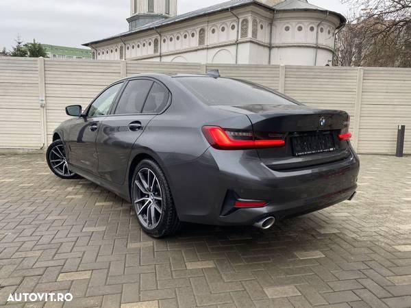 BMW Seria 3 320d Aut. Sport Line - 7