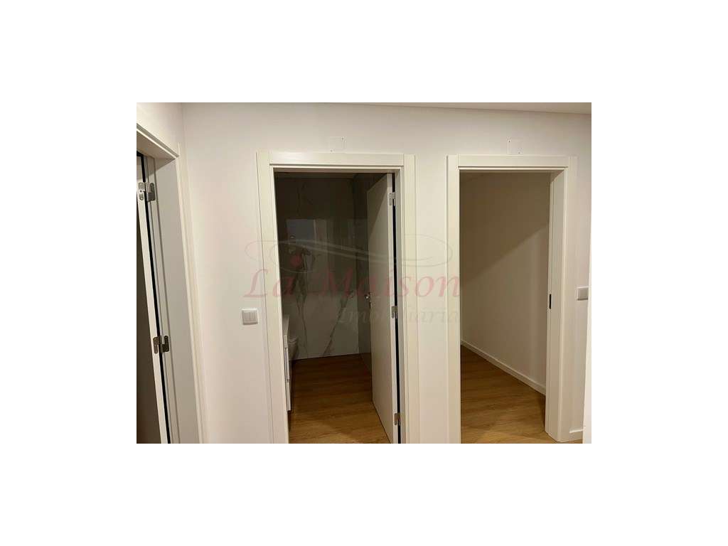 Moradia V5 no centro de Loures-22