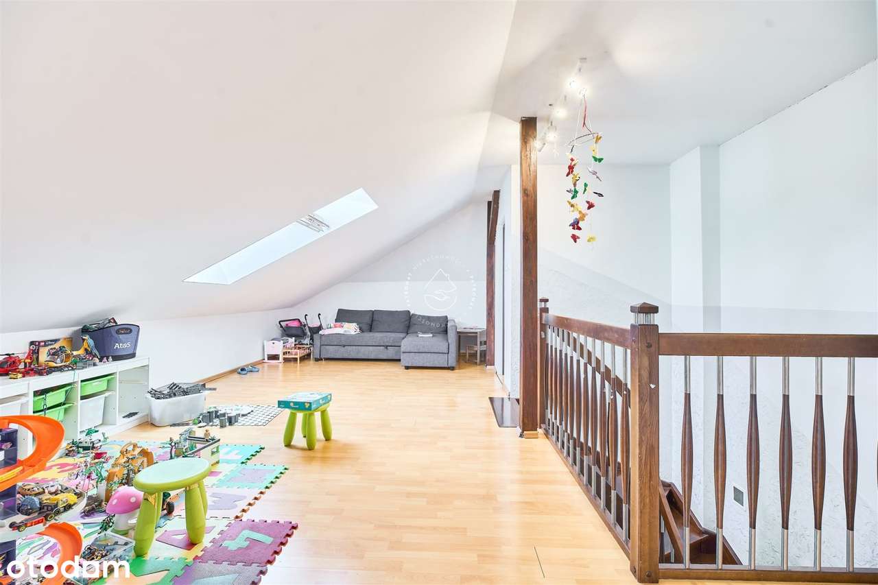 Funkcjonalny dom 6 pok. z fotowoltaiką 9,4 kW.-10