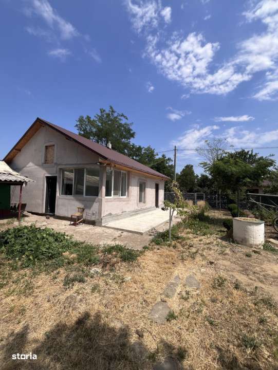 Casa de vacanta - Munteni Buzau - Jutetul Ialomita - Curte 2000mp - Imagine principală: 1/15