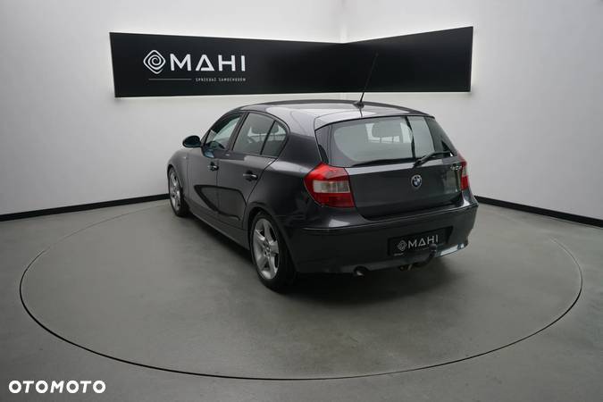 BMW Seria 1 120d - 8