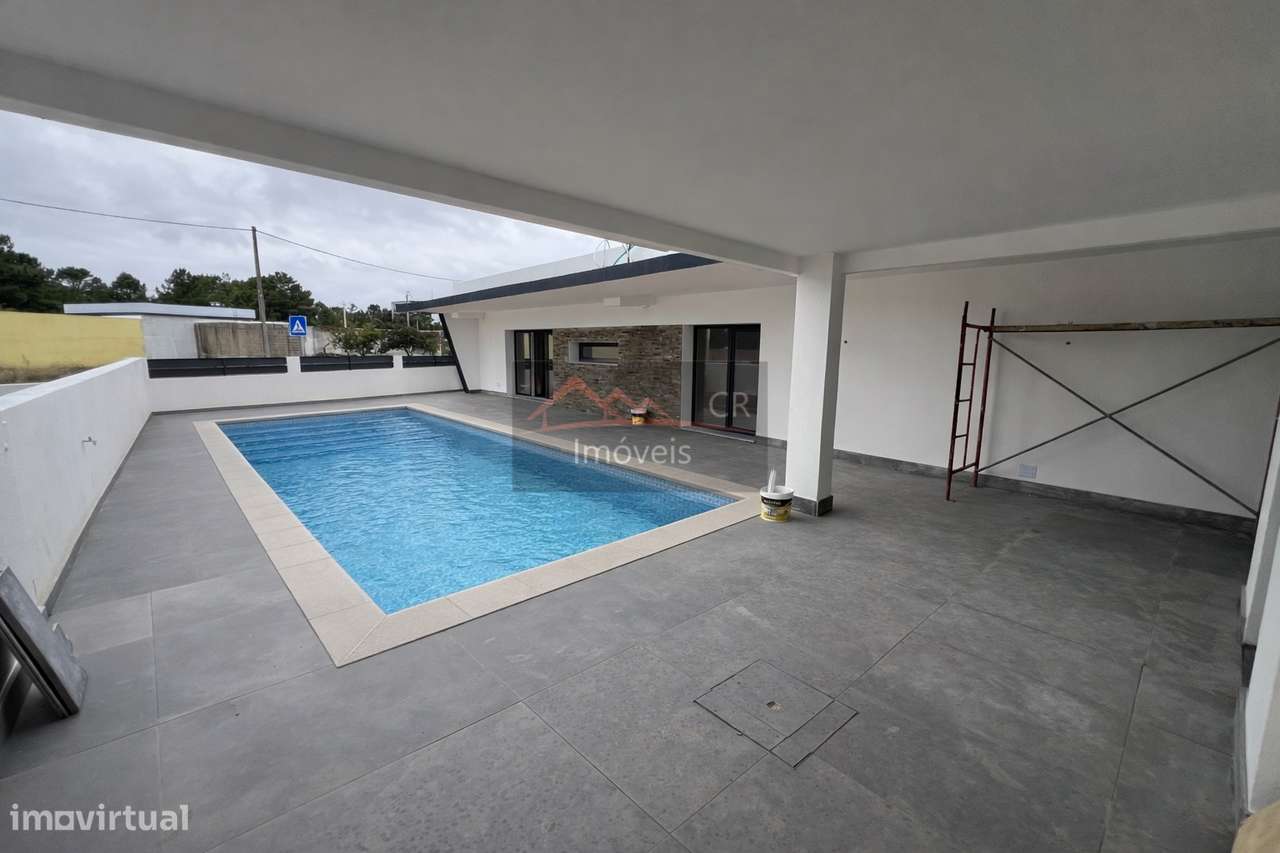 Moradia Isolada Térrea V3 com Piscina -  Quinta do Anjo-8