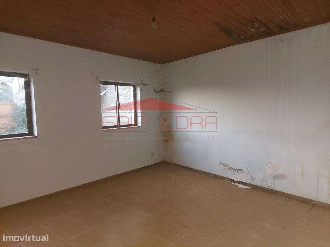 Moradia T3 em Mesão Frio com varanda e acessibilidade-8