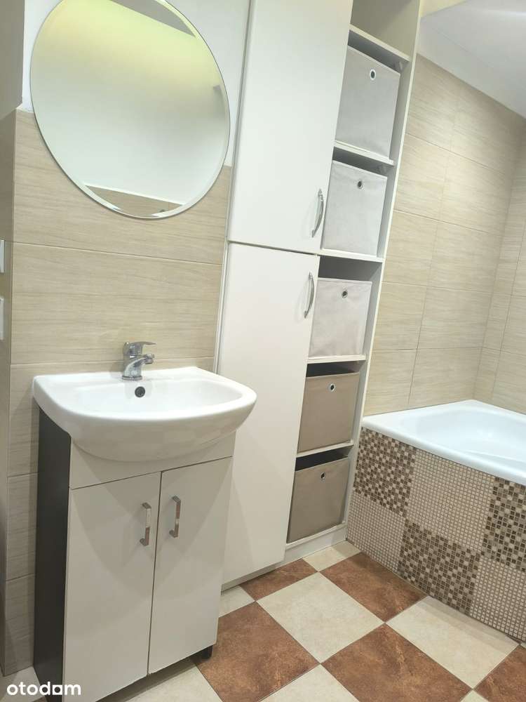 Rondo Wiatraczna. Dwupokojowe. Bez wprowadzki.-6