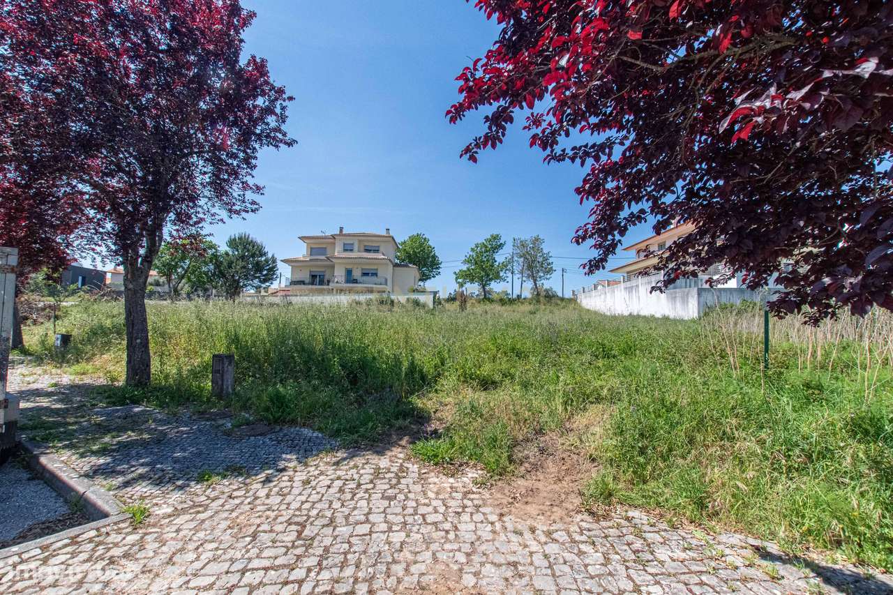 Terreno Urbano com 587 m² para Construção em Pombal – Zona em Crescime-9