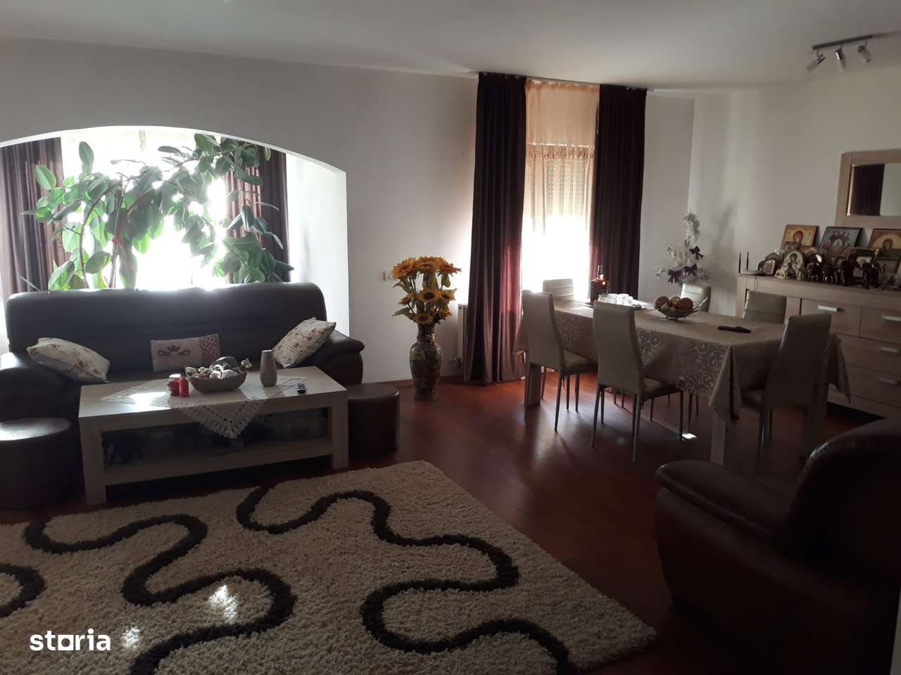 VILA DE INCHIRIAT - LUMINA - Imagine principală: 4/12