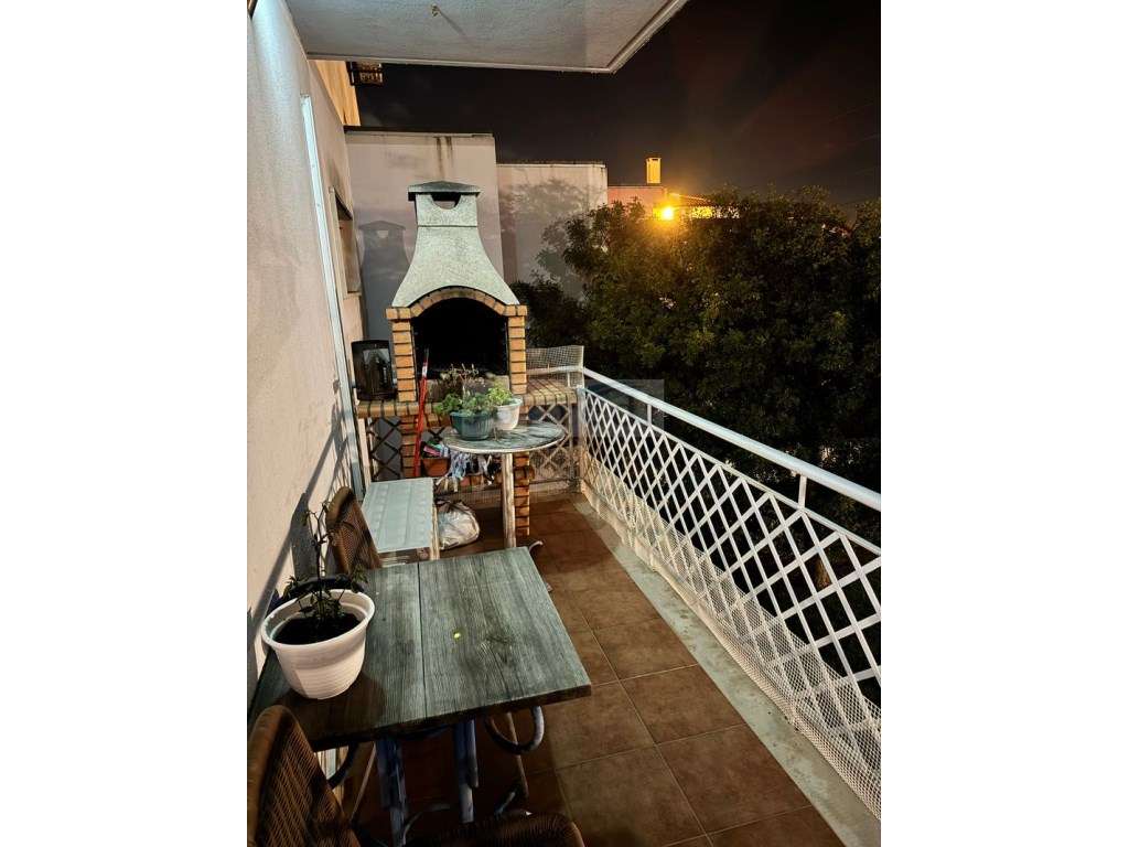 Apartamento Duplex T3+1 em Condomínio Fechado com piscina.-30