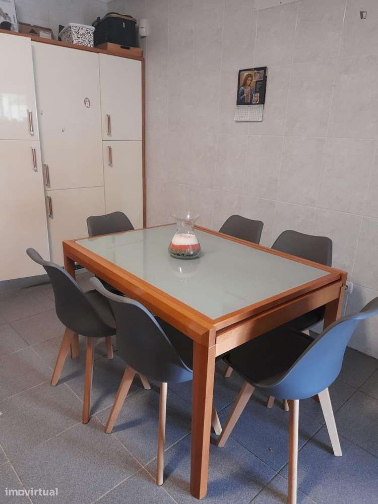 Quarto - localizado em Santa maria da feira - Grande imagem: 5/29