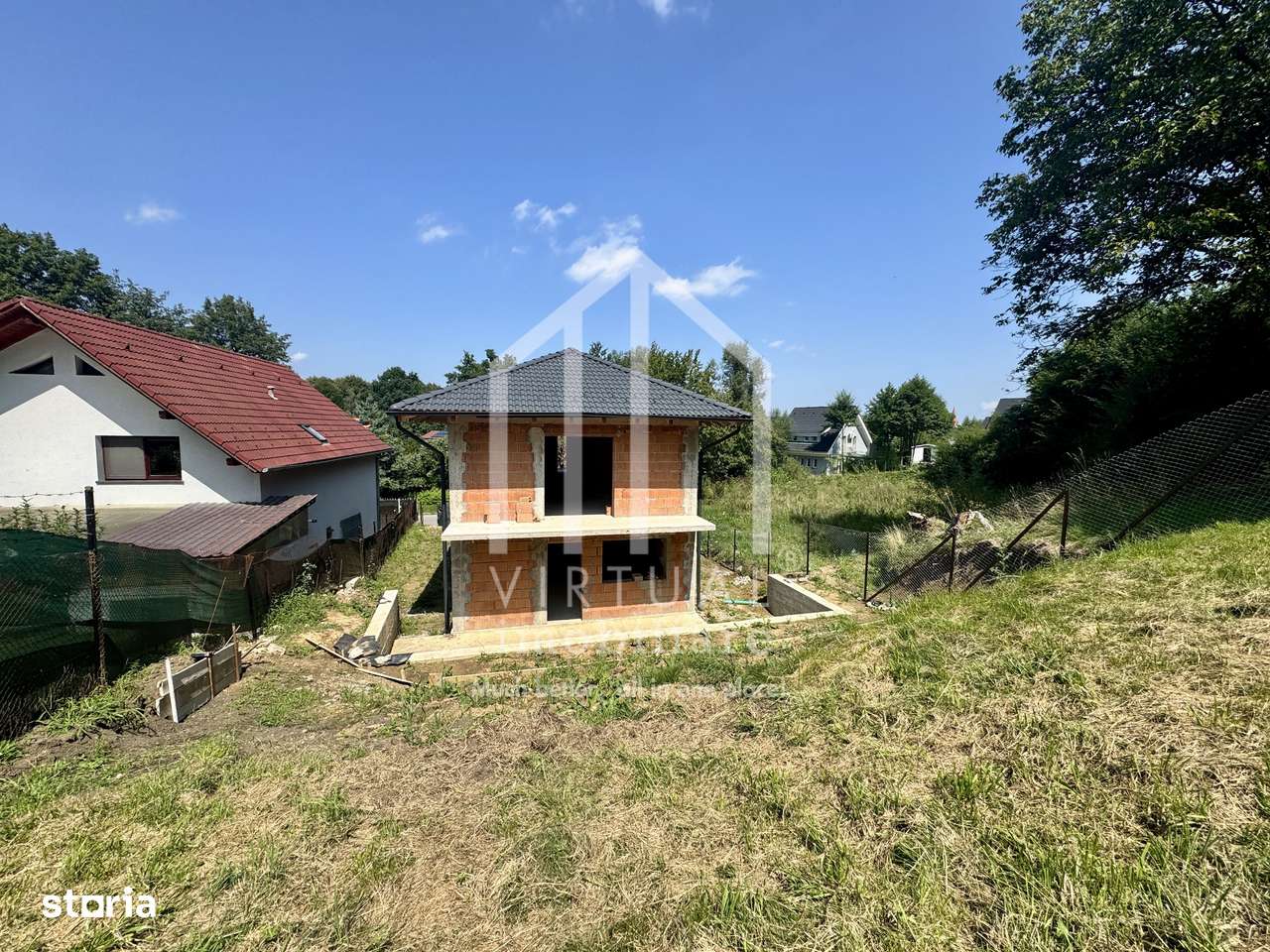 Casa individuala, 4 camere, 925mp teren, toate utilitatile, Cisnadie - Imagine principală: 2/20