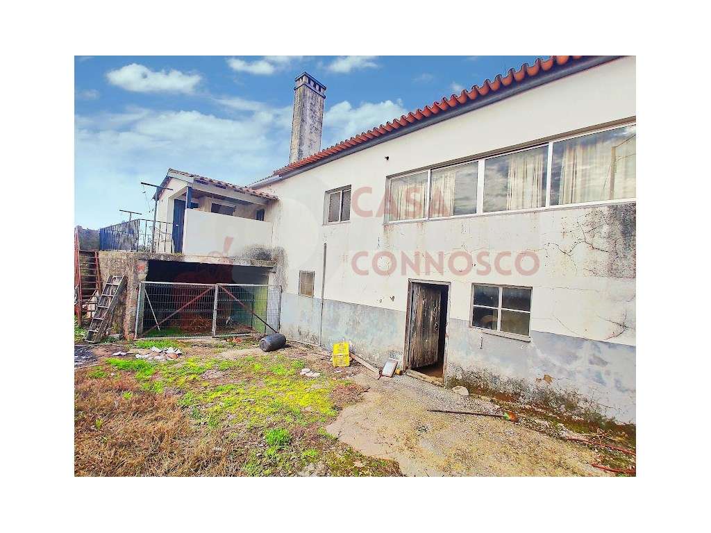 Moradia M4 com vistas fantásticas-21