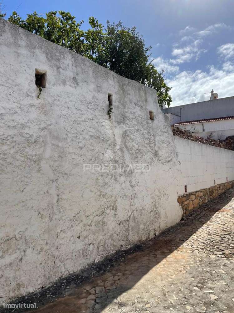 TERRENO URBANO COM VIABILIDADE DE CONSTRUÇÃO EM PADERNE - Grande imagem: 3/10