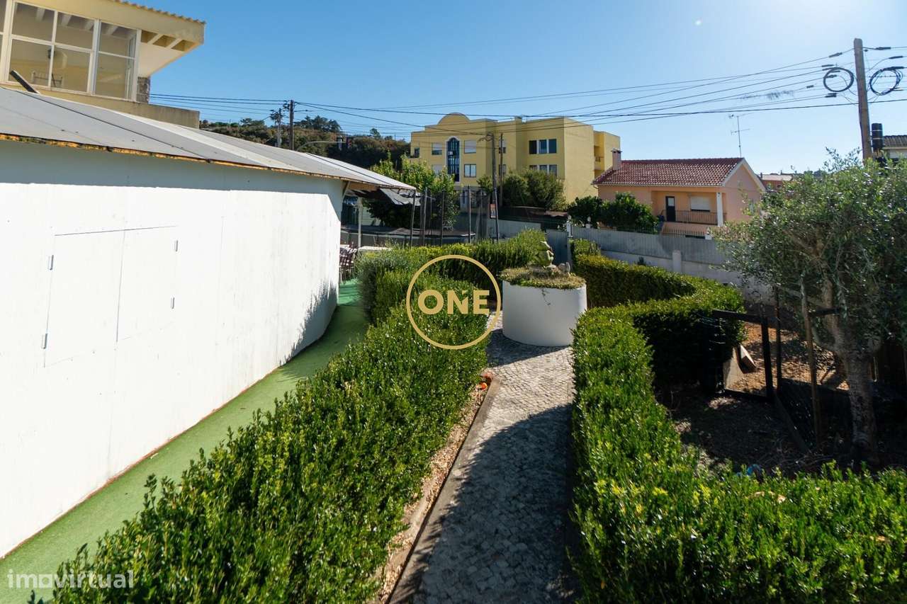 Prédio em propriedade total com 5 divisões independentes - Povoa da Ga-8