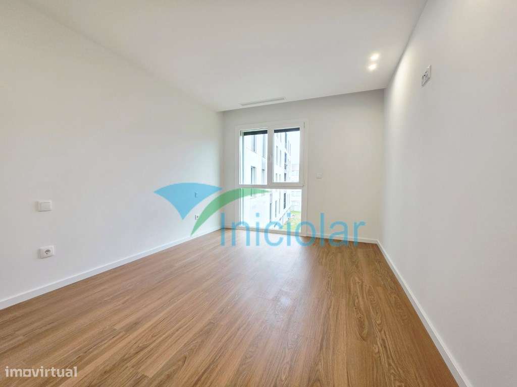 T1 Novo| Gueifães| Varanda| G. Fechada-11