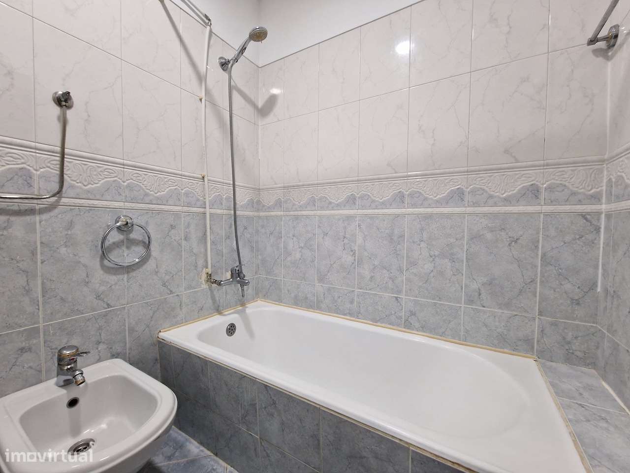 Apartamento T4 à Venda no Dafundo com Vista Deslumbrante para o Rio-19