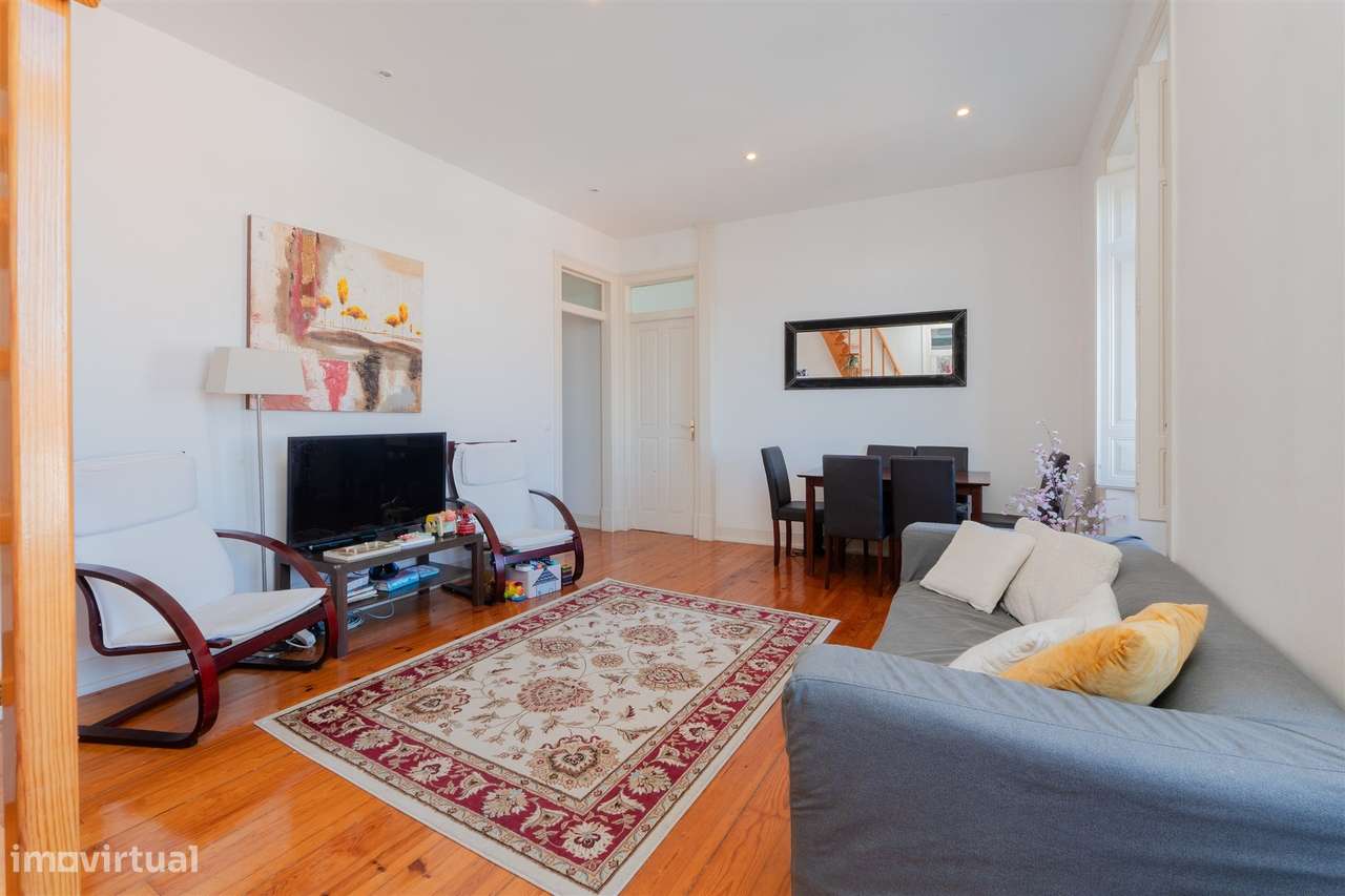 Apartamento T2+1 duplex no coração da vila histórica de Sintra.-12