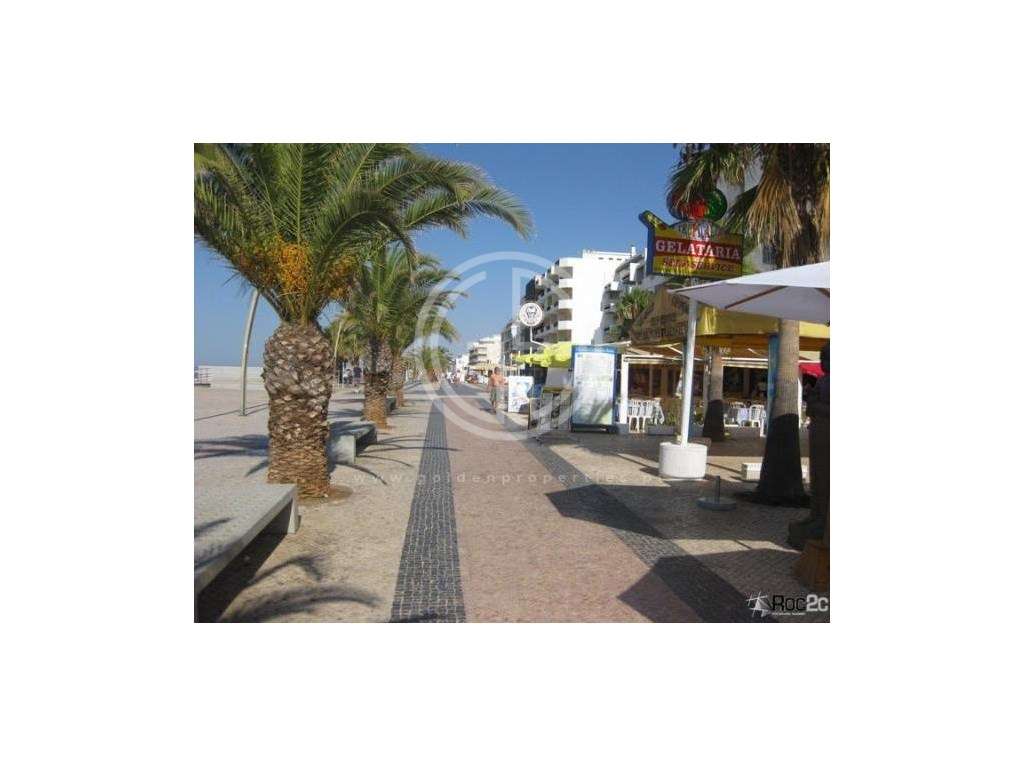 Apartamento T2 renovado, vista mar em Quarteira-14