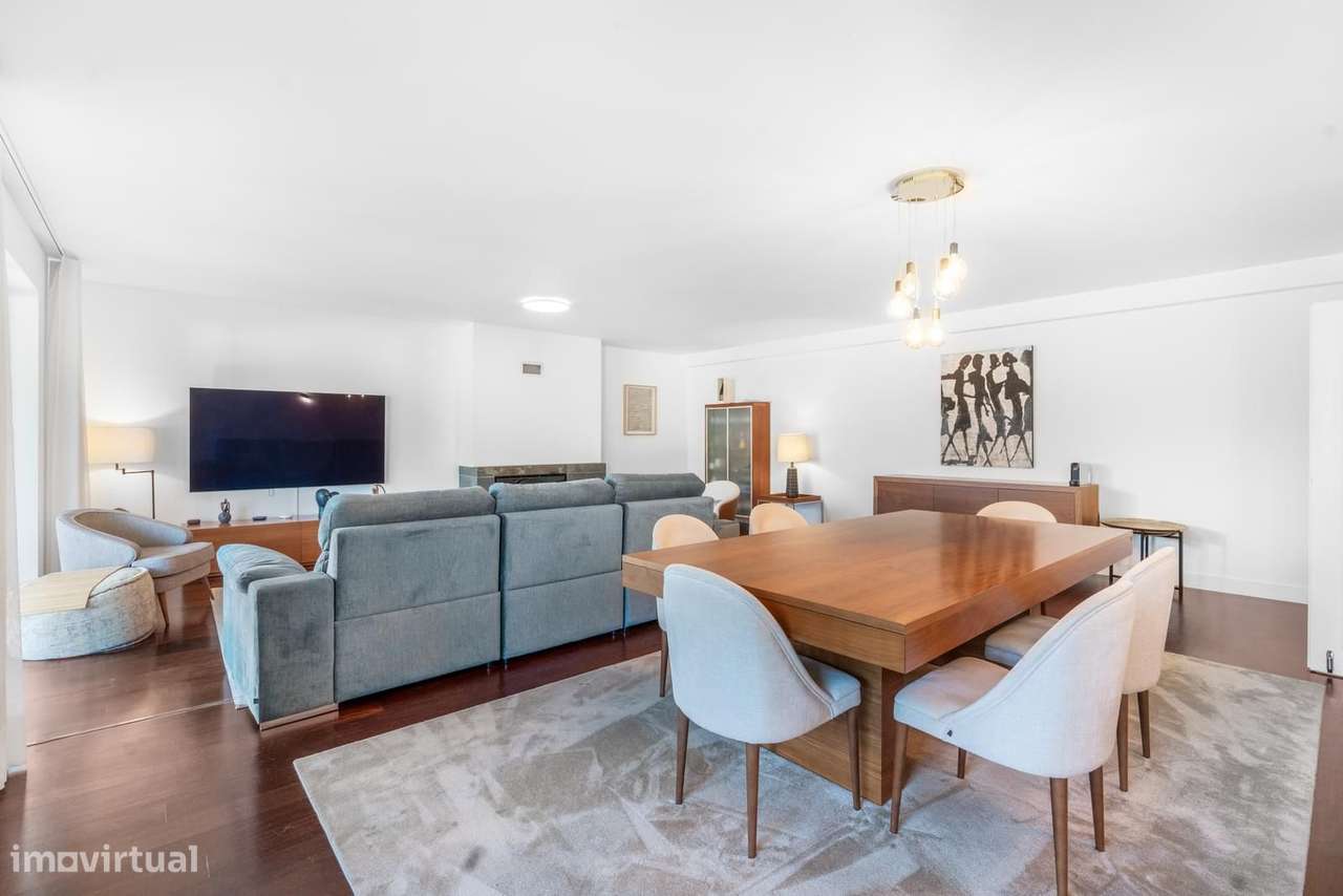 Apartamento T5 + 1 com piscina, Bairro da Martinha, Cascais-7