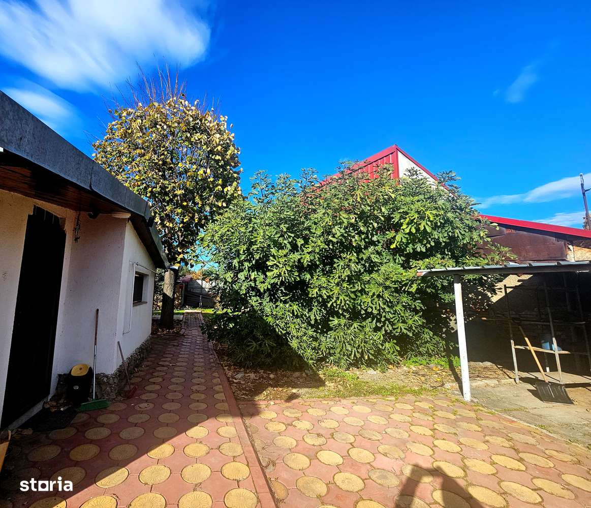 Casă vanzare cu 6 camere si teren 629  mp, în GALATI-3