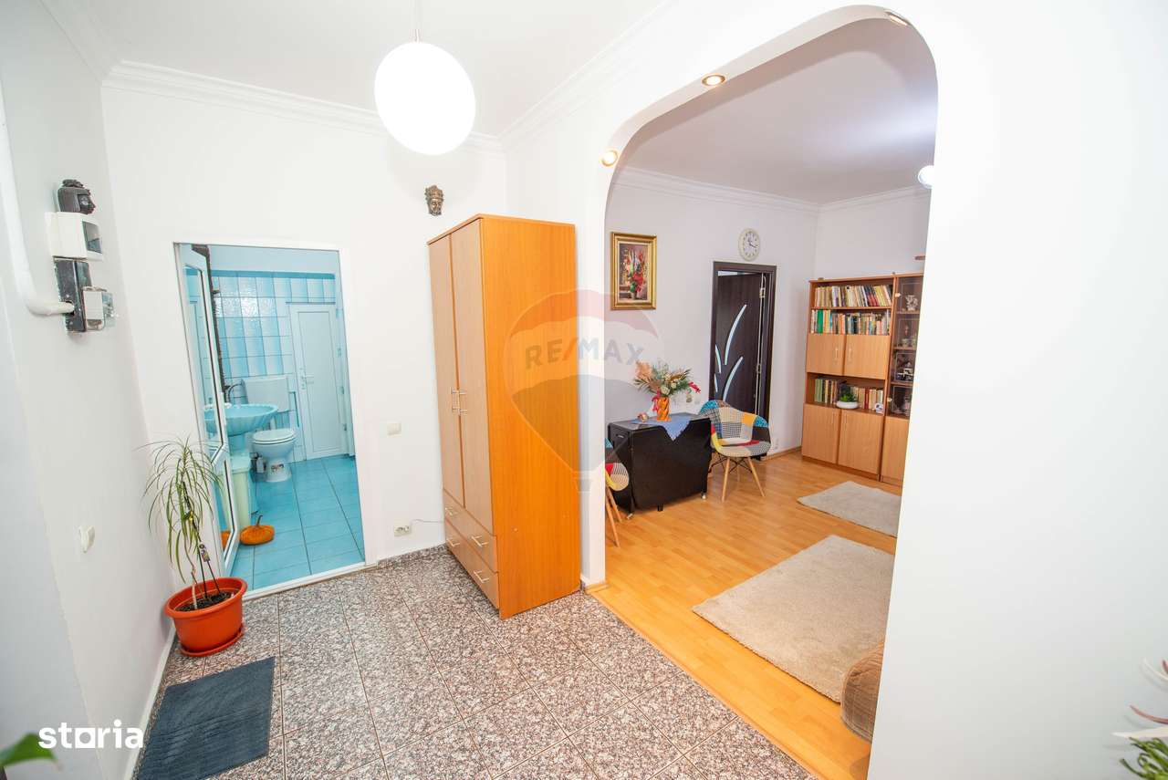 Apartament cu 2 camere de vanzare zona Turda Strada Stefan Stoika-5