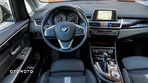 BMW Seria 2 218d - 24