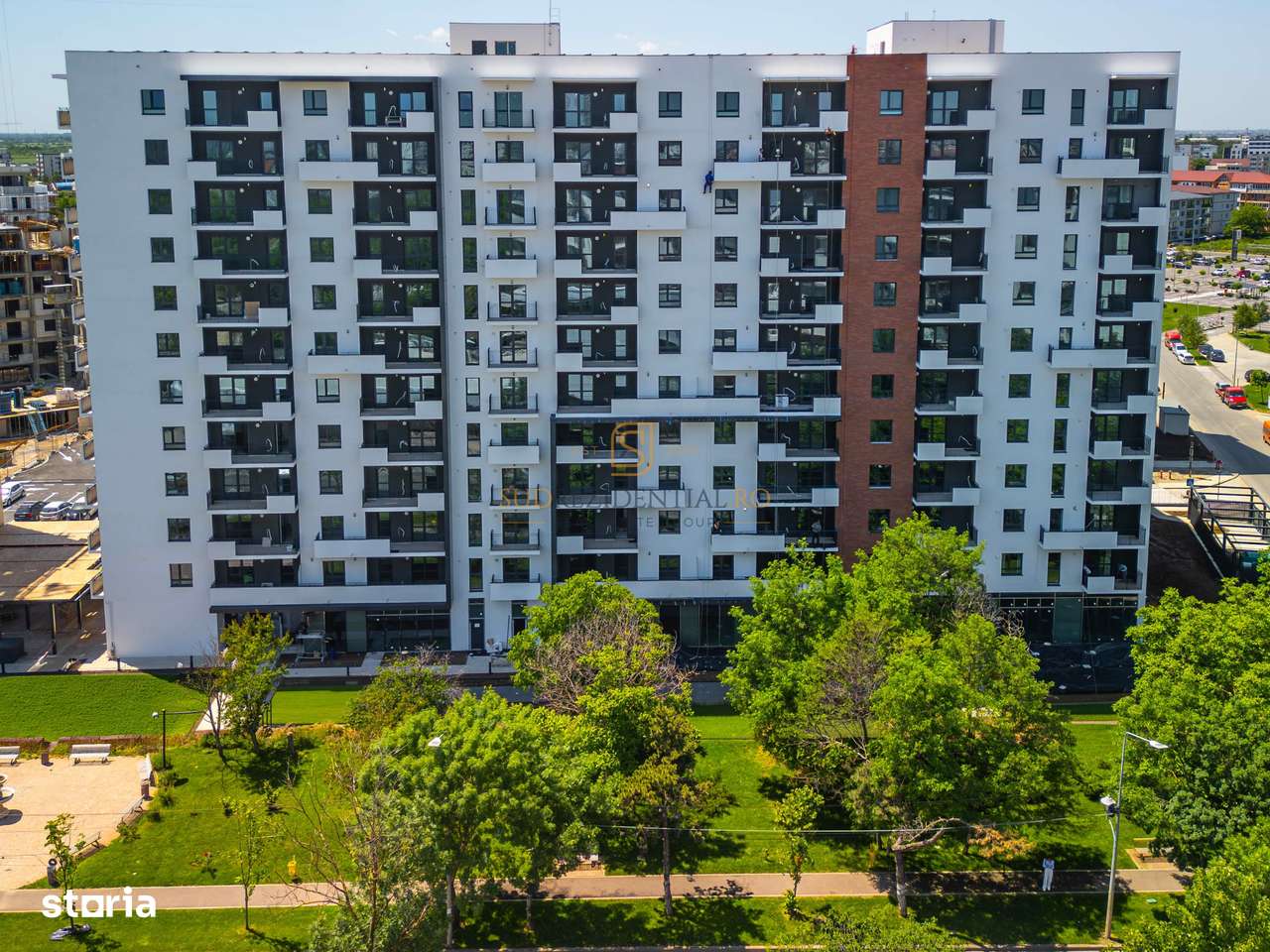 2 camere decomandat, balcon 9 mp, chiar langa Parcul Tudor Arghezi