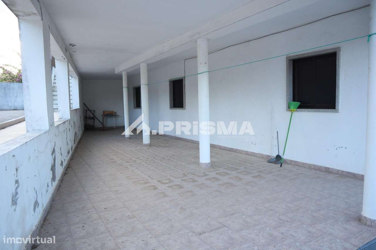 Moradia com espaço exterior para venda em Castelo Branco-19