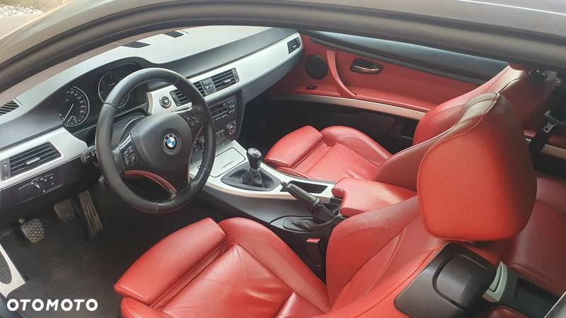 BMW Seria 3 320d Coupe - 11