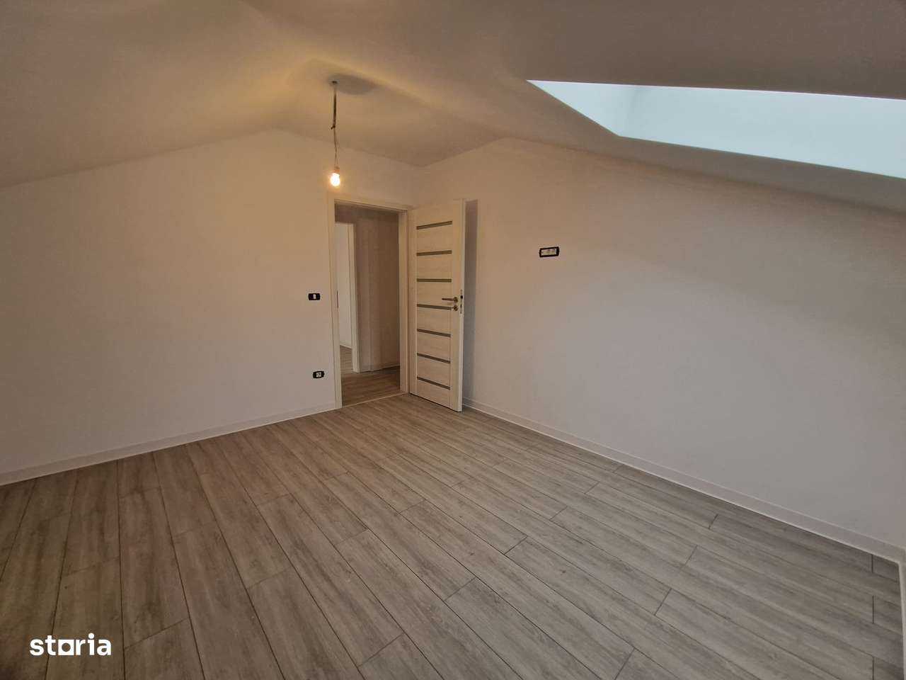 PROPRIETAR! Duplex Remetea Bucovat P+M Pret 104.9000 Euro-8