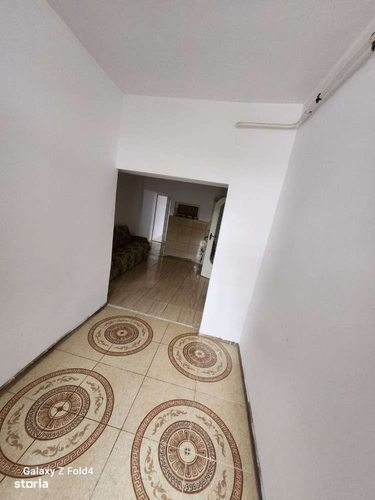 De Vanzare Casa zona Grivitei - Imagine principală: 3/11