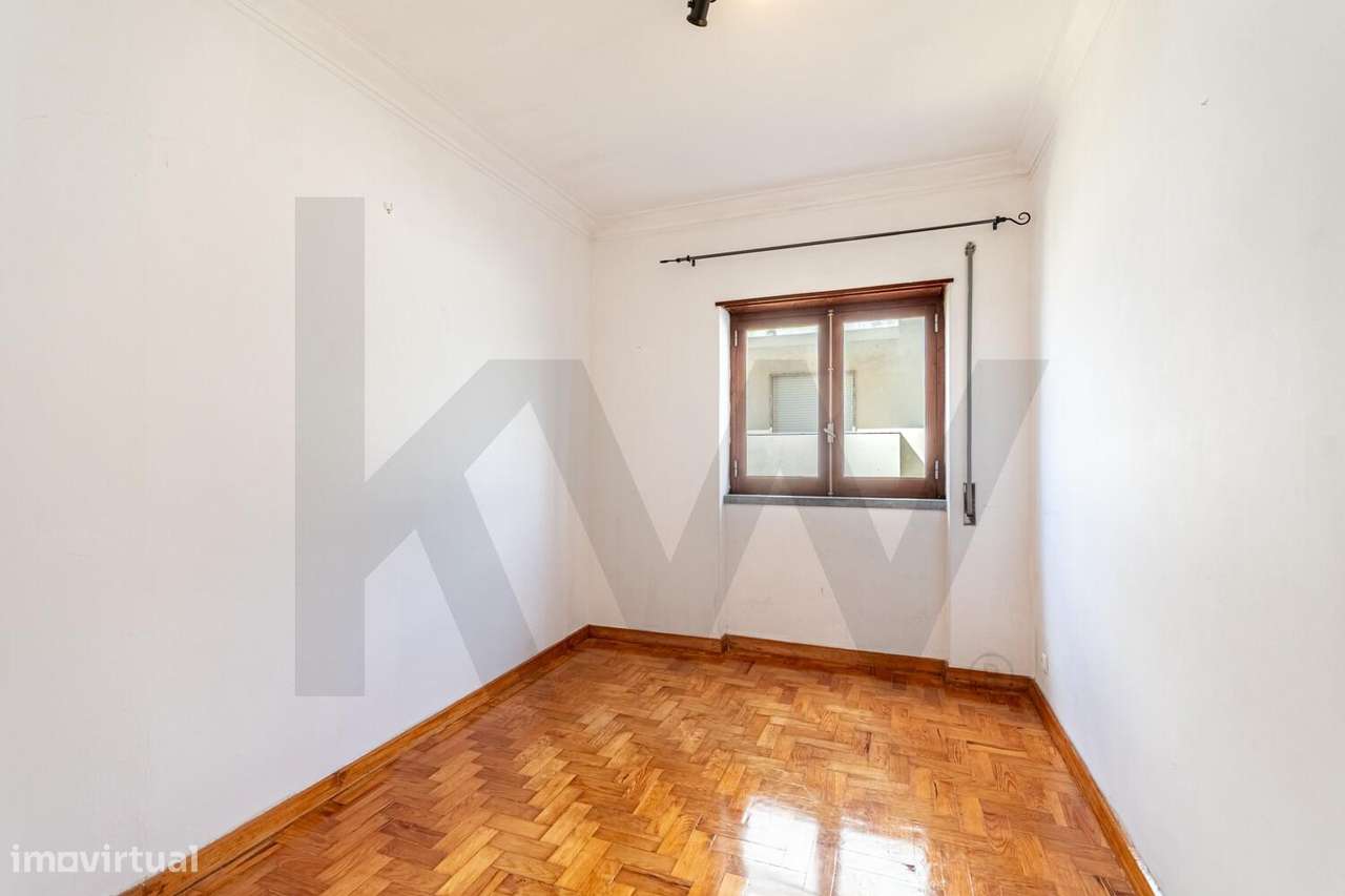 APARTAMENTO T2 p/ REMODELAÇÃO - MADORNA - São Domingos de Rana-9