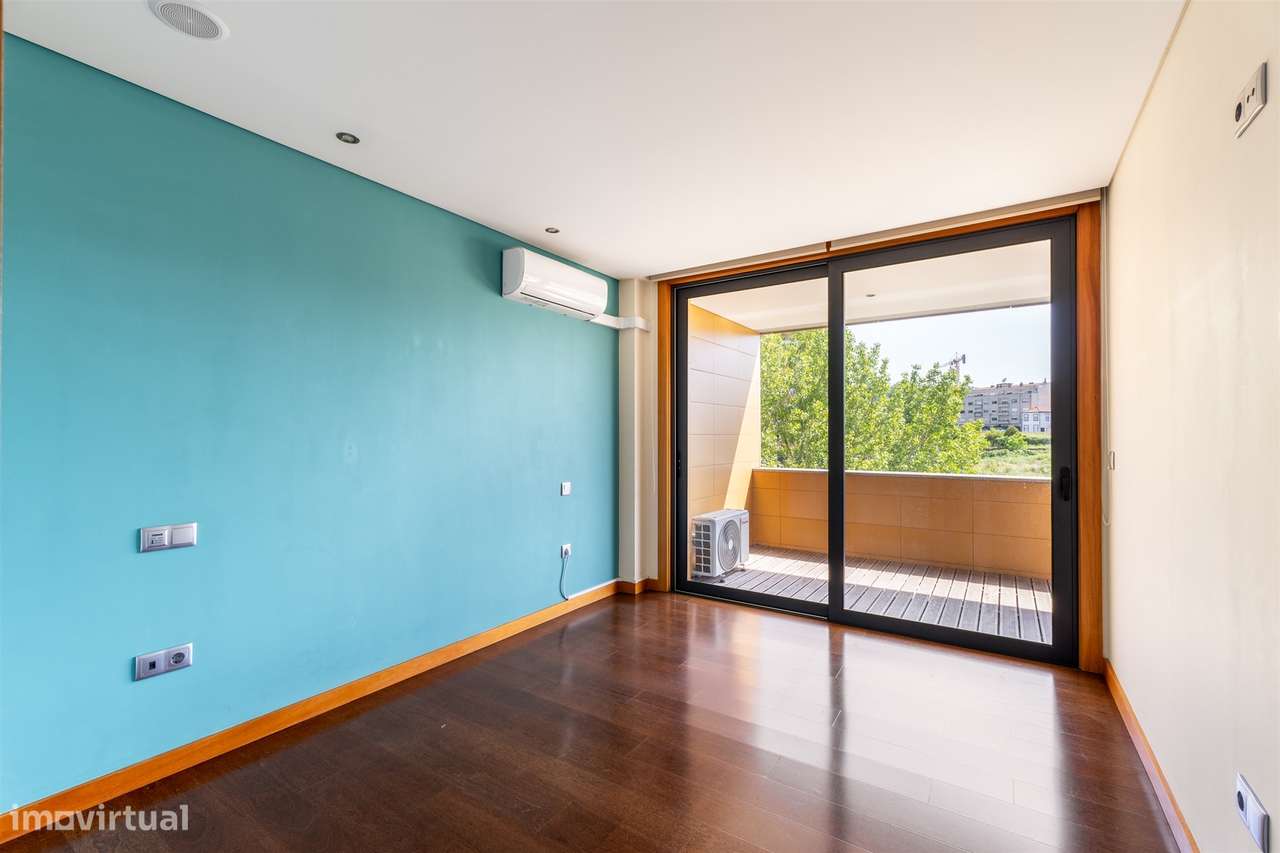 Apartamento T3 Venda em Oliveira do Douro,Vila Nova de Gaia-14