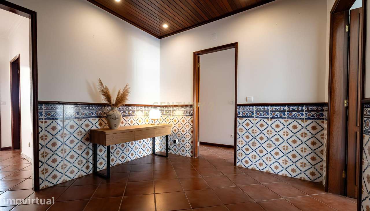 Apartamento T3 com elevador e garagem no centro da Lousã-37