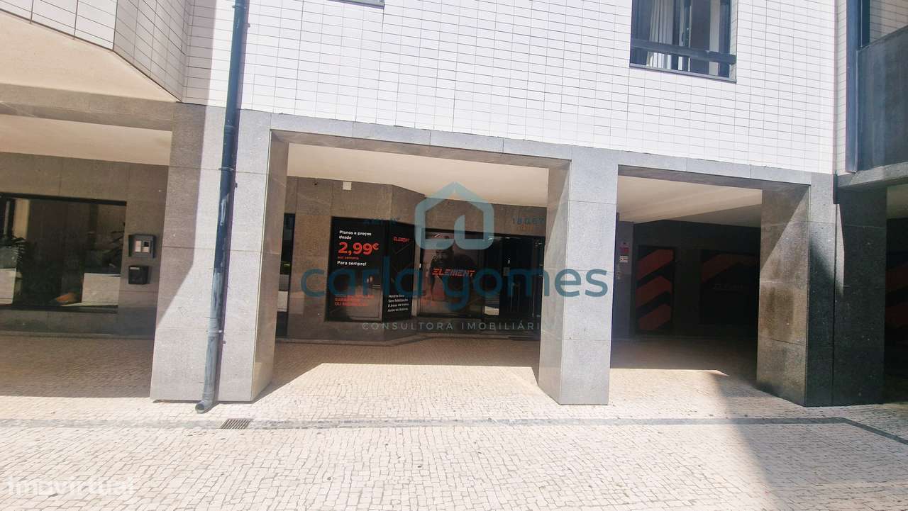 APARTAMENTO T3 C/ 2 SUITES L. GARAGEM ELEVADOR | MAFAMUDE, V. N. GAIA-31