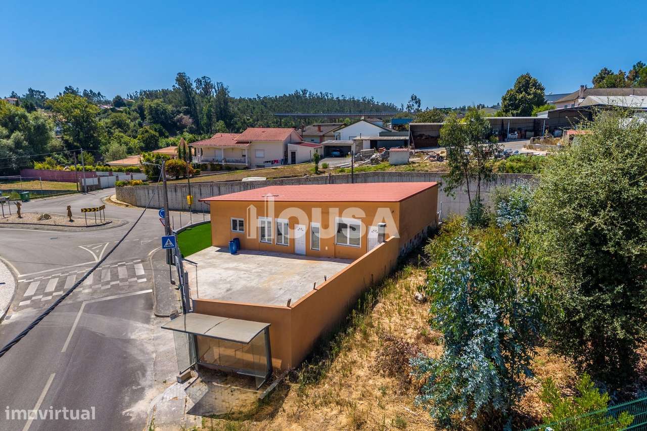 Moradia T3 Renovada | Azoia – Leiria-39