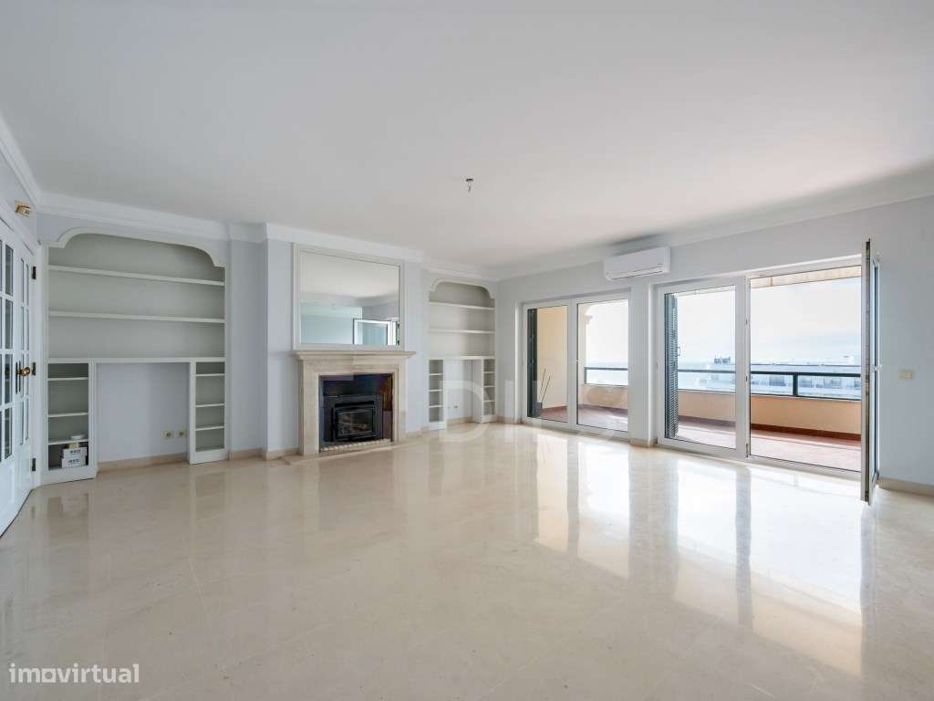 Apartamento T3 Duplex com vista mar, na Gandarinha, Cascais - Grande imagem: 4/40