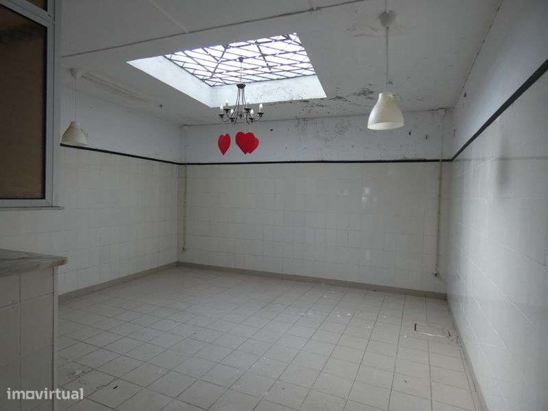 Espaço Comercial com Saída de fumos - Grande imagem: 4/12