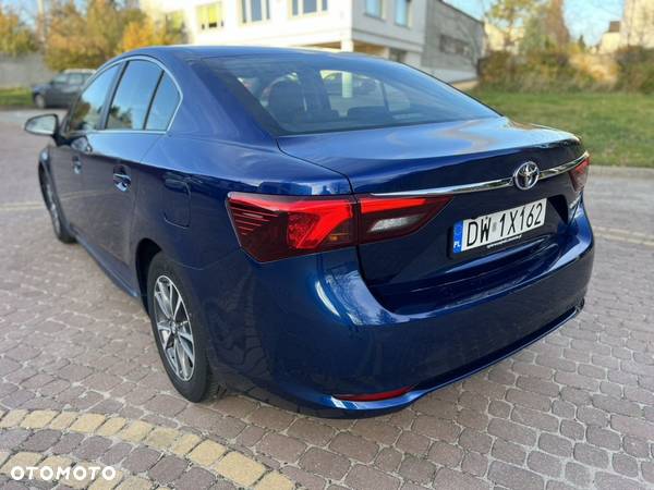 Toyota Avensis 2.0 Premium MS - 6