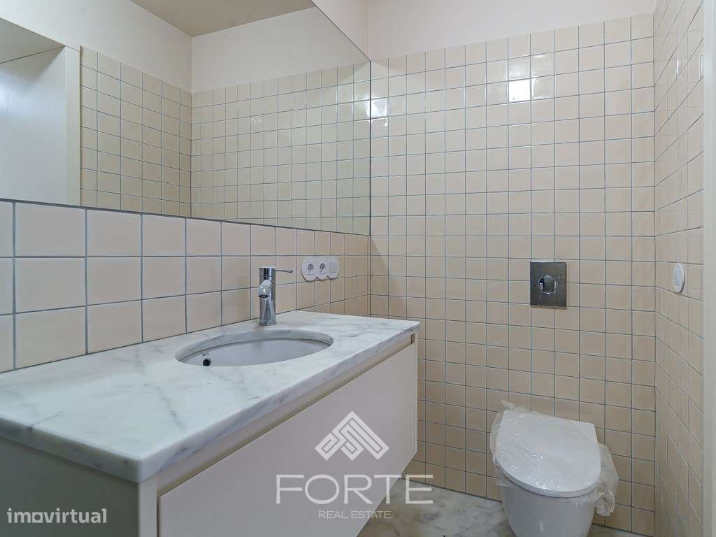 Moradia T3 com Piscina no centro de São João da Madeira-44