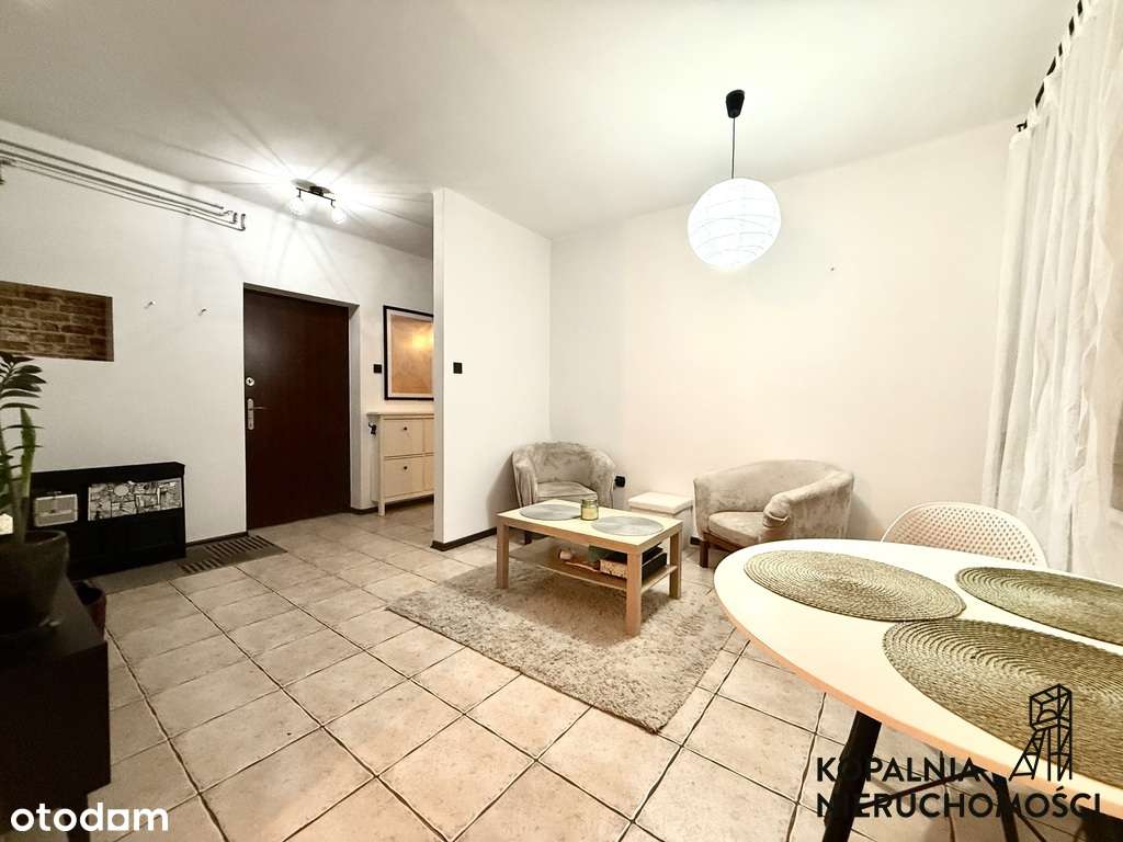 1 piętro | blok | centrum | miejskie | 2 pokoje - Pełny obrazek: 1/11