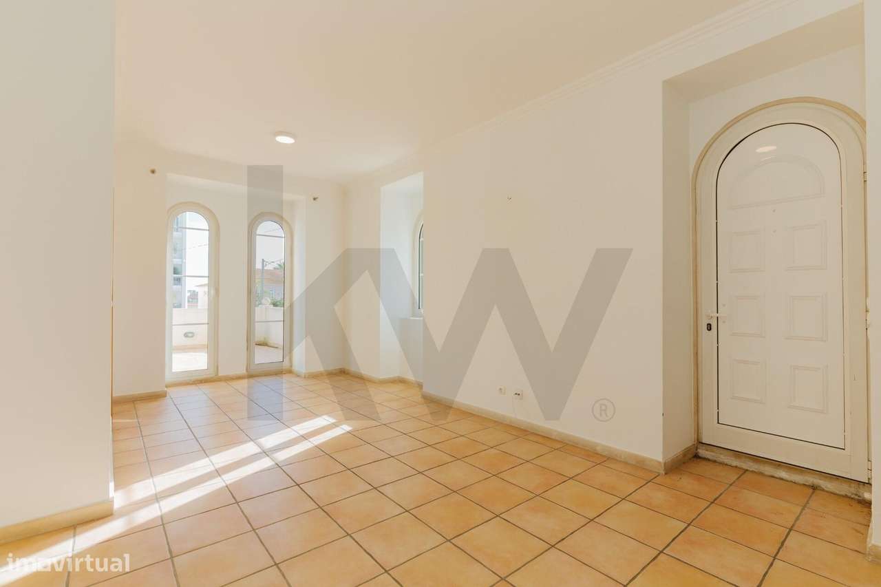 Apartamento T1 com estacionamento no Monte Estoril, Cascais - Grande imagem: 3/17